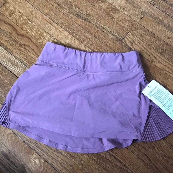 NWT Lululemon Play Off The Pleats Skirt Sz 2 - Picture 2 of 8